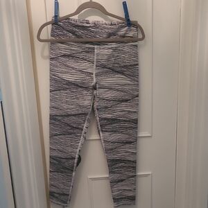 Navy And White Patterned Yoga Stretch Pants NWOT